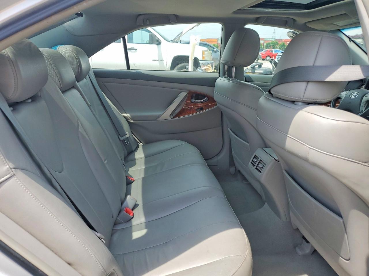 2010 Toyota Camry Xle Серебряный vin: 4T4BF3EK0AR083878