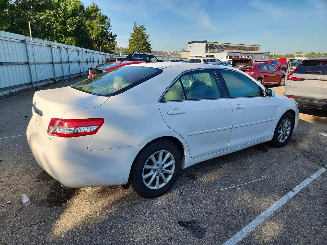 2011 Toyota Camry Xle White vin: 4T4BF3EK0BR093148
