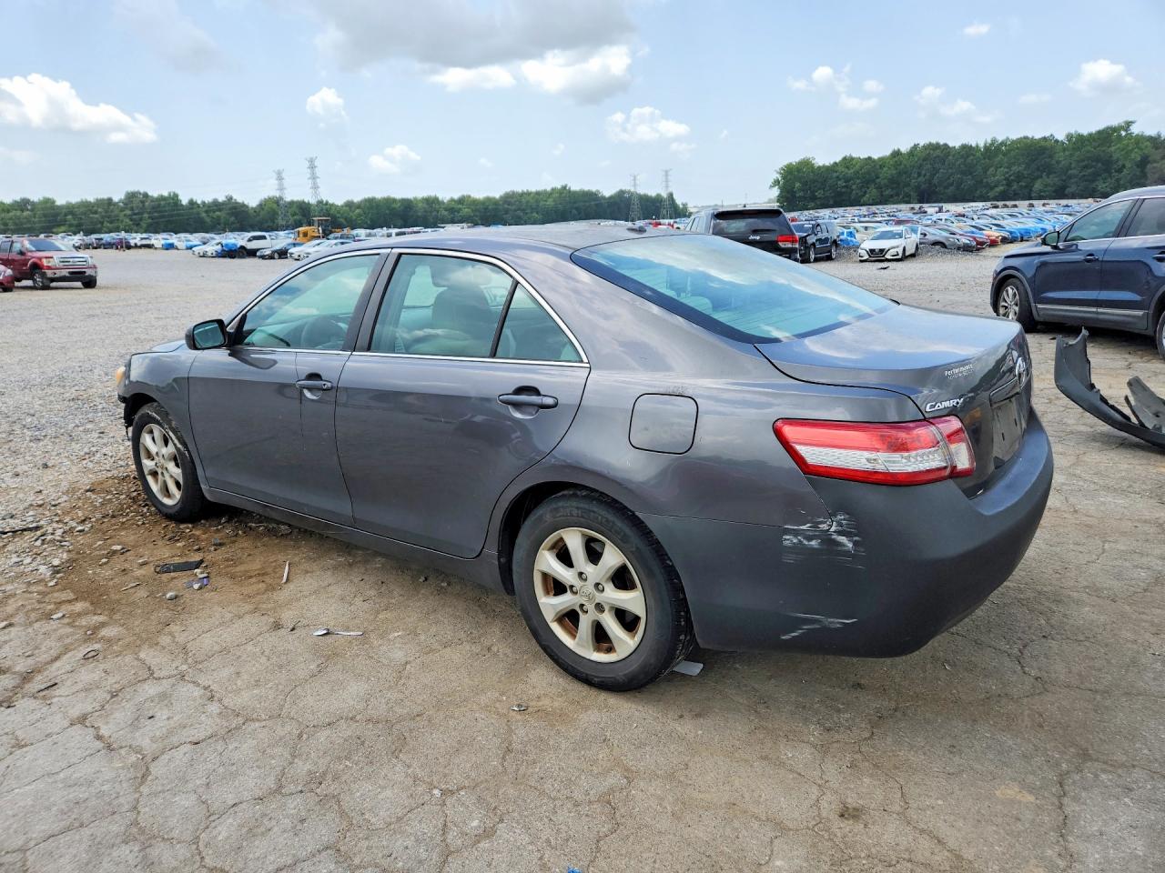 2011 Toyota Camry Le Gray vin: 4T4BF3EK0BR104763