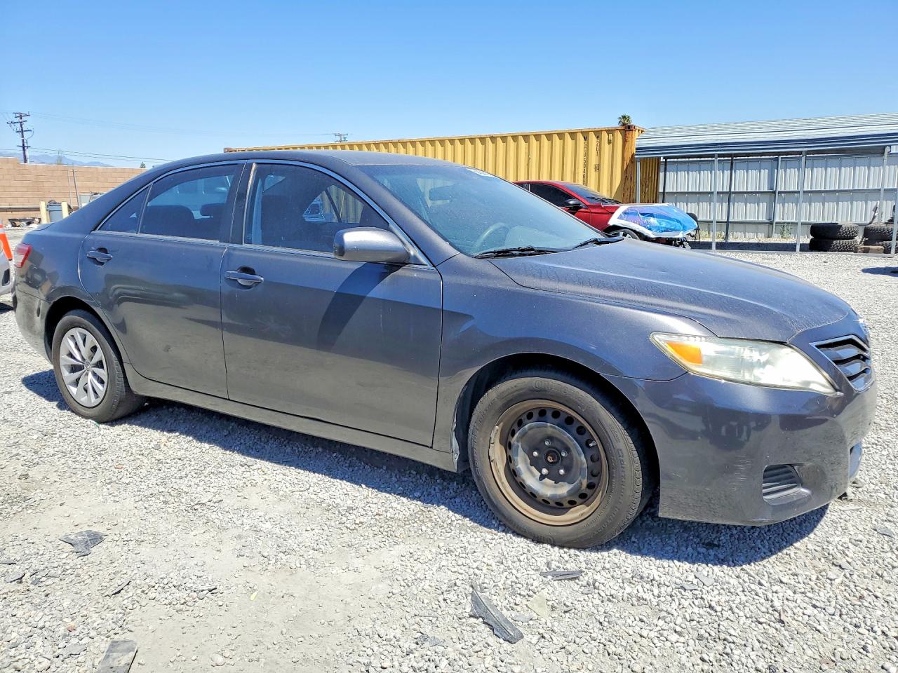 2011 Toyota Camry Le Charcoal vin: 4T4BF3EK0BR108330
