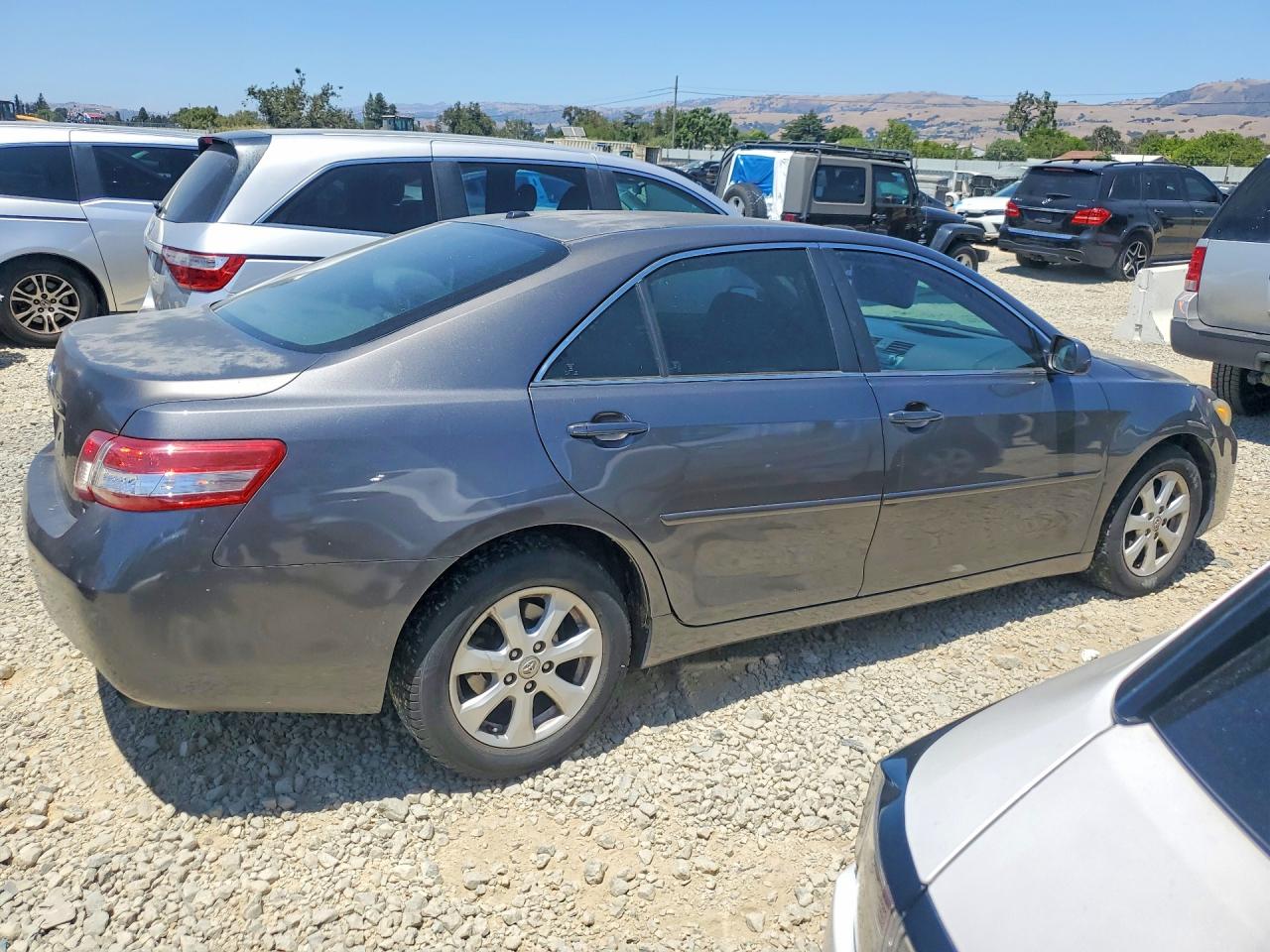 2011 Toyota Camry Le Gray vin: 4T4BF3EK0BR109705