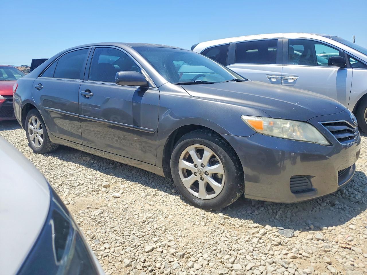 2011 Toyota Camry Le Gray vin: 4T4BF3EK0BR109705