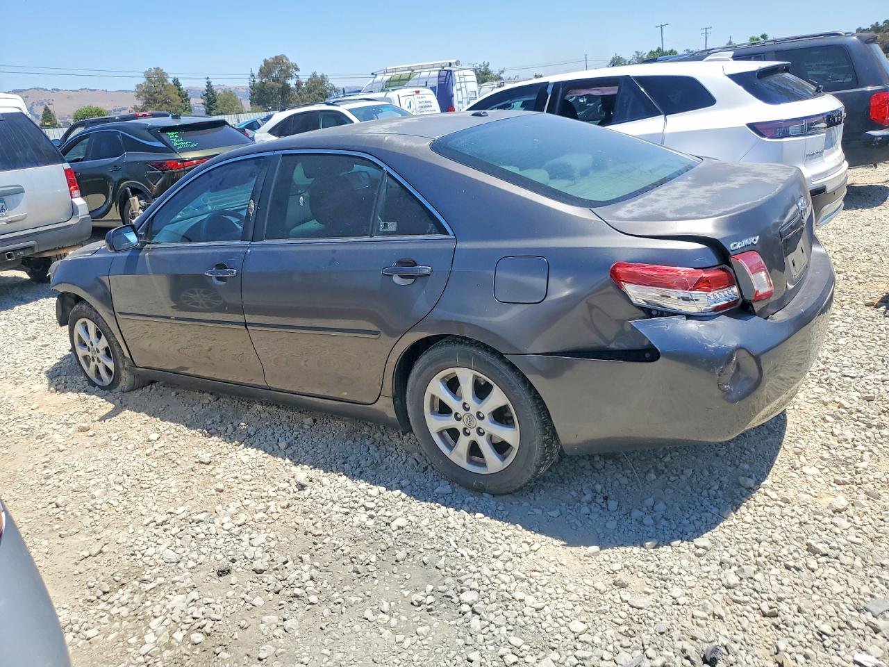 2011 Toyota Camry Le Gray vin: 4T4BF3EK0BR109705