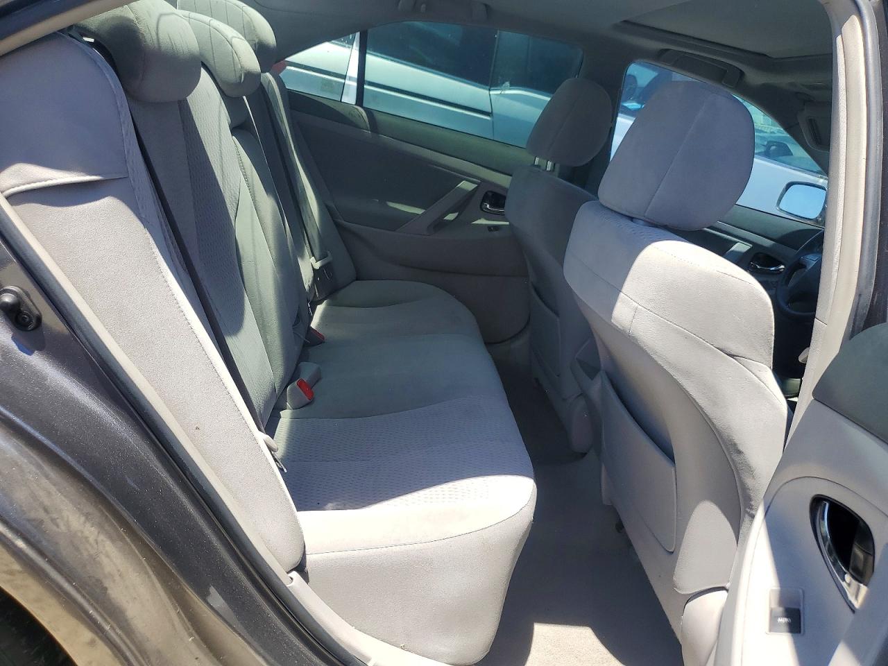 2011 Toyota Camry Le Gray vin: 4T4BF3EK0BR109705