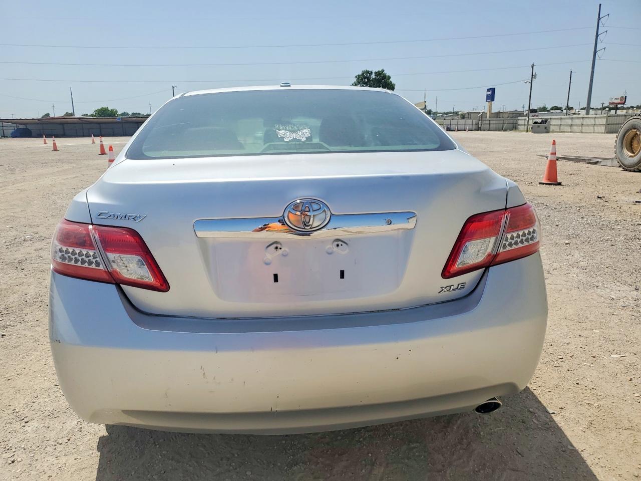2011 Toyota Camry Silver vin: 4T4BF3EK0BR113544