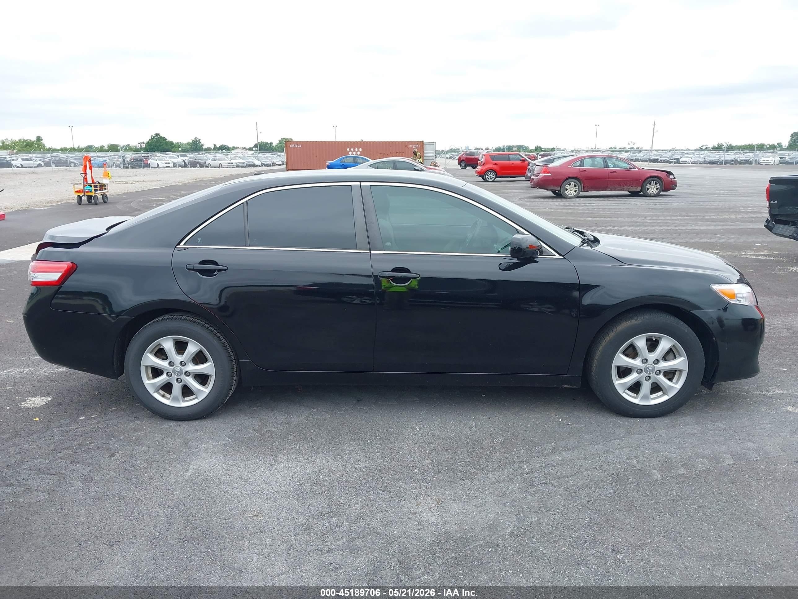 2011 Toyota Camry Le Black vin: 4T4BF3EK0BR128402