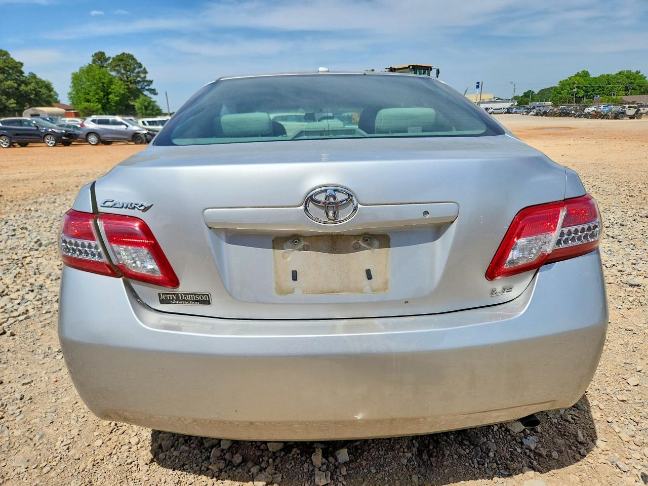 2011 Toyota Camry Le Silver vin: 4T4BF3EK0BR203552