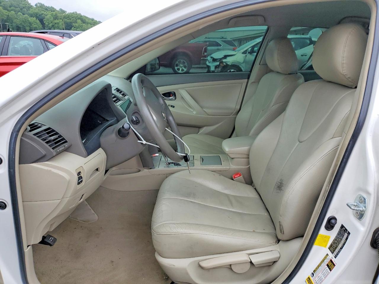2011 Toyota Camry Base White vin: 4T4BF3EK0BR211652