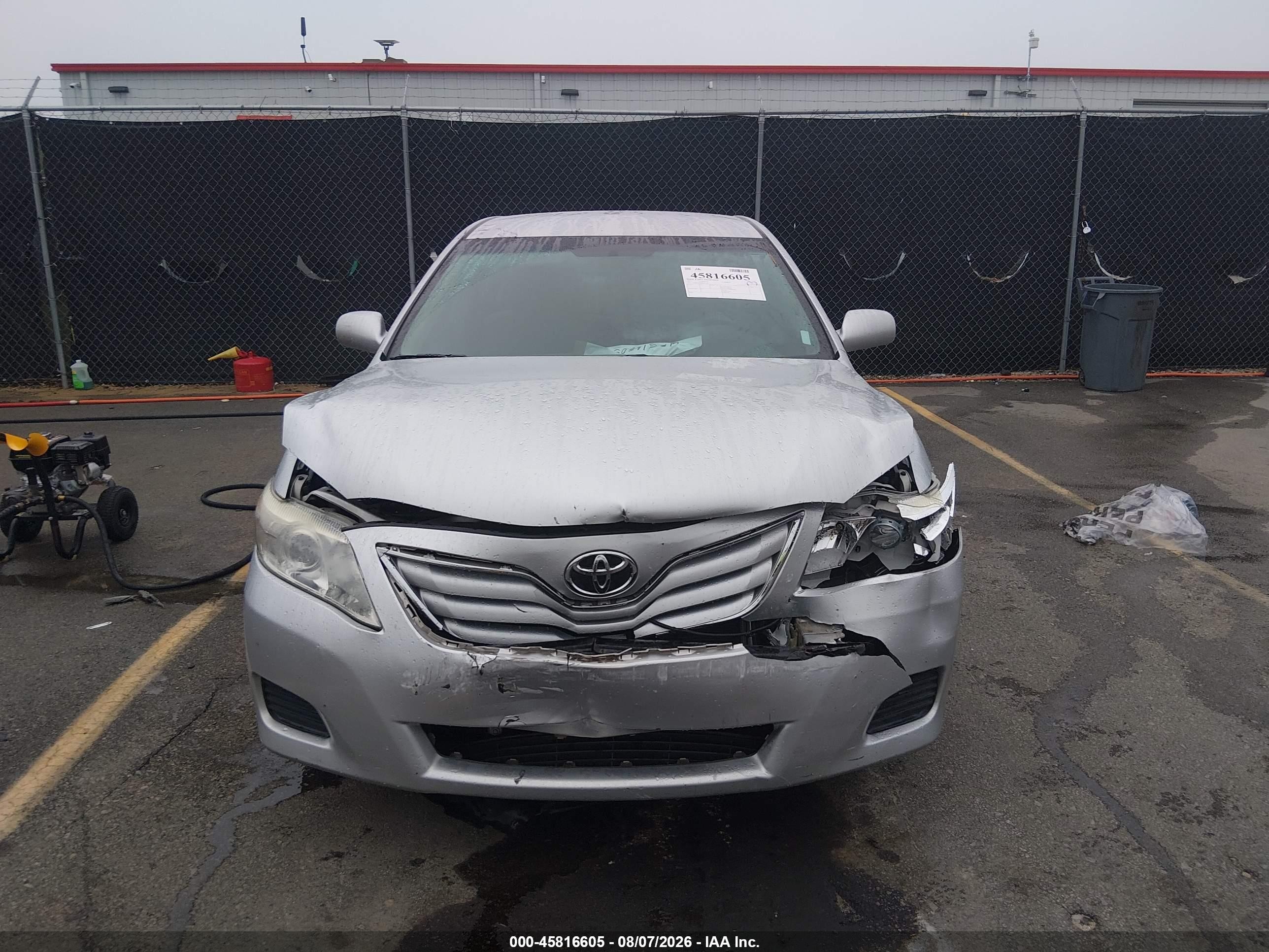 2011 Toyota Camry Le Silver vin: 4T4BF3EK0BR214566