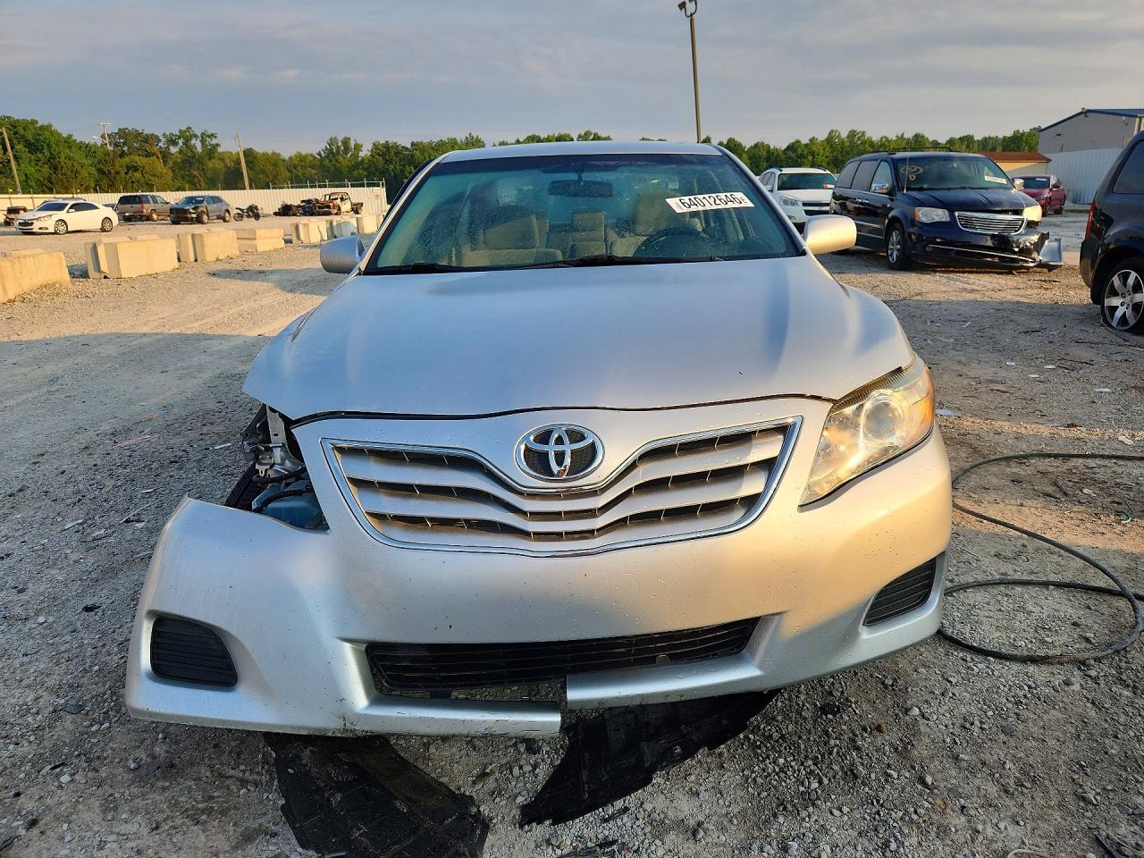 2010 Toyota Camry Le Silver vin: 4T4BF3EK1AR002564