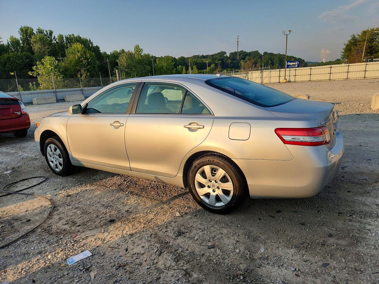 2010 Toyota Camry Le Silver vin: 4T4BF3EK1AR002564