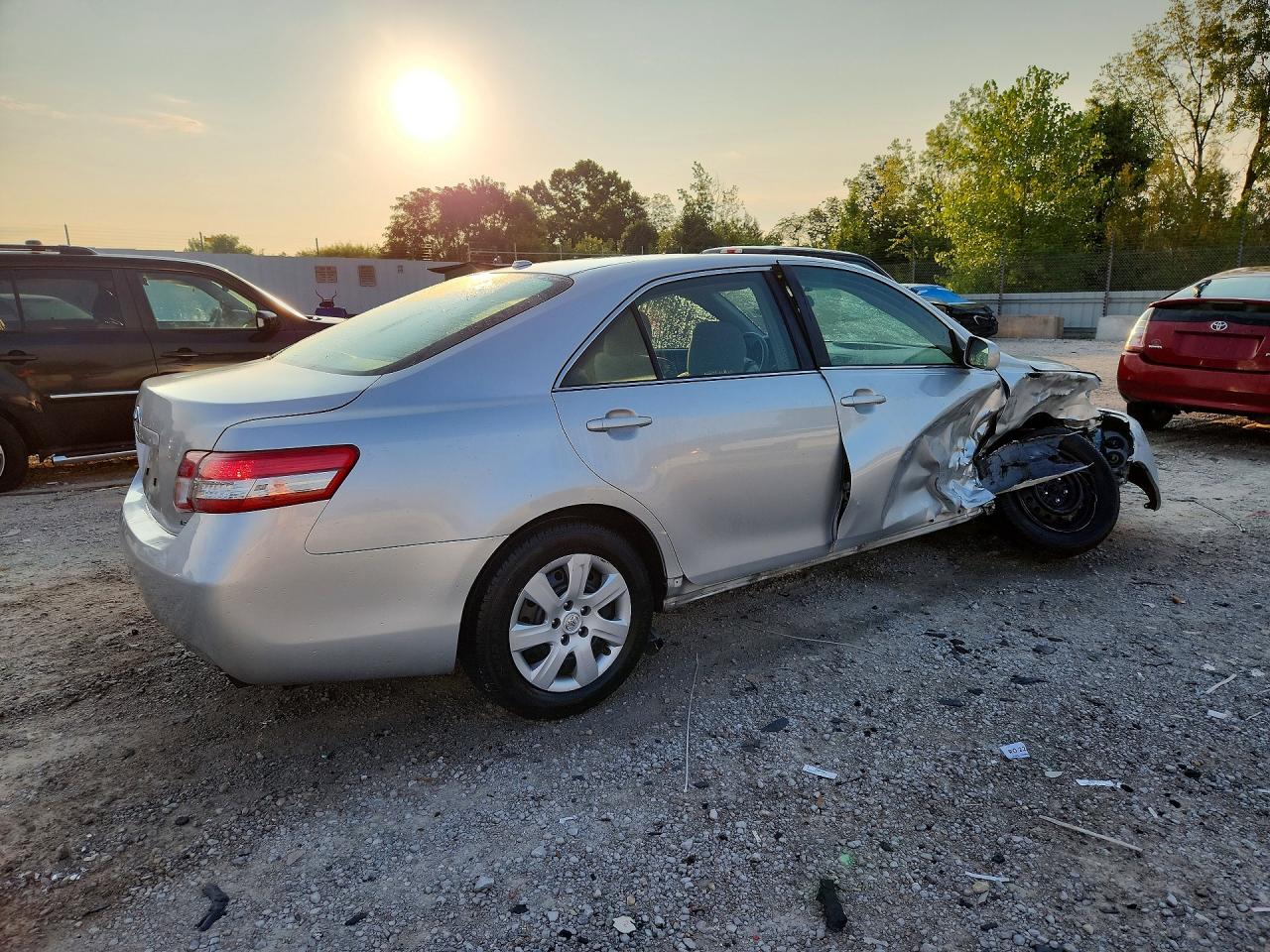 2010 Toyota Camry Le Silver vin: 4T4BF3EK1AR002564