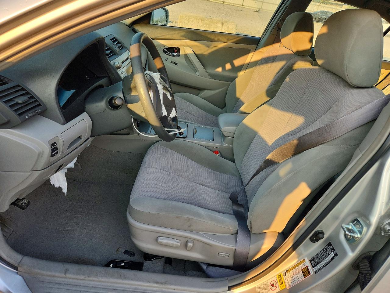 2010 Toyota Camry Le Silver vin: 4T4BF3EK1AR002564