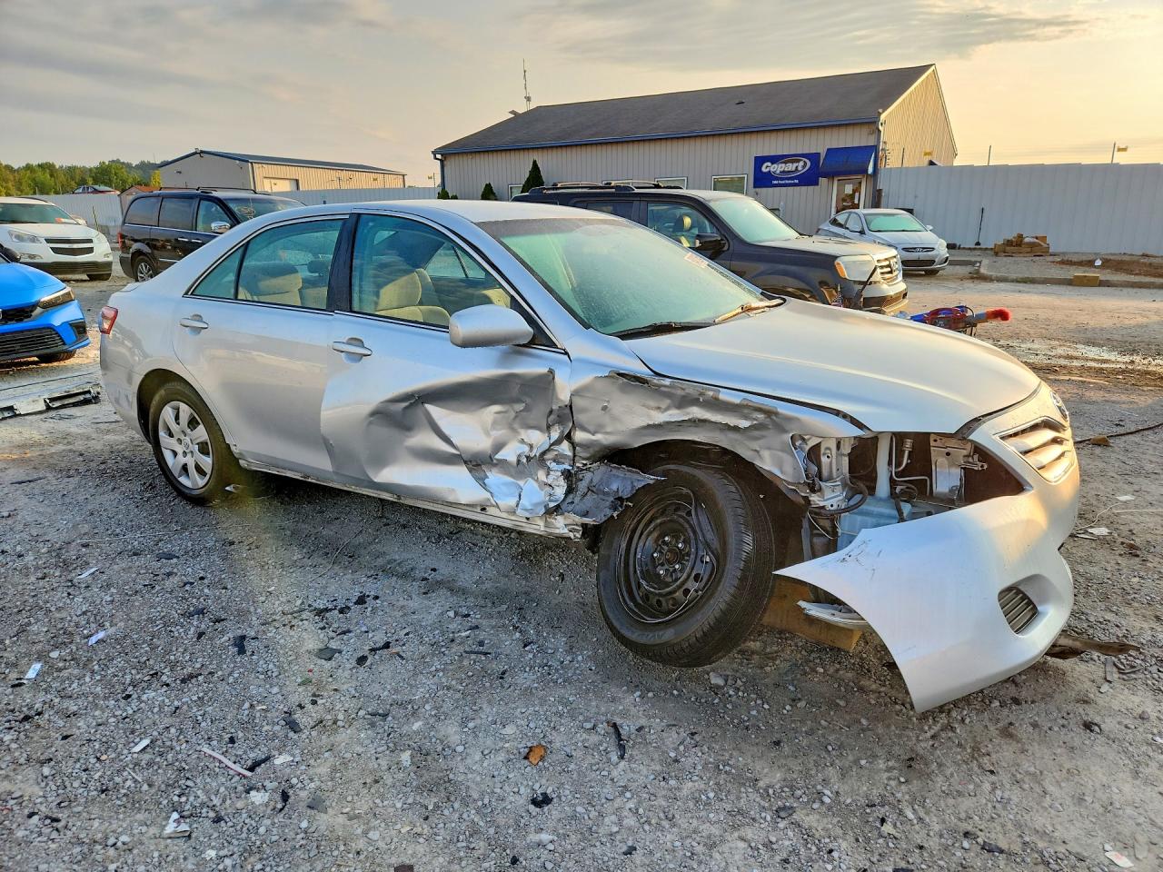 2010 Toyota Camry Le Silver vin: 4T4BF3EK1AR002564