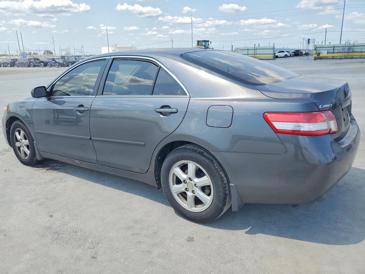2010 Toyota Camry Le Charcoal vin: 4T4BF3EK1AR015539