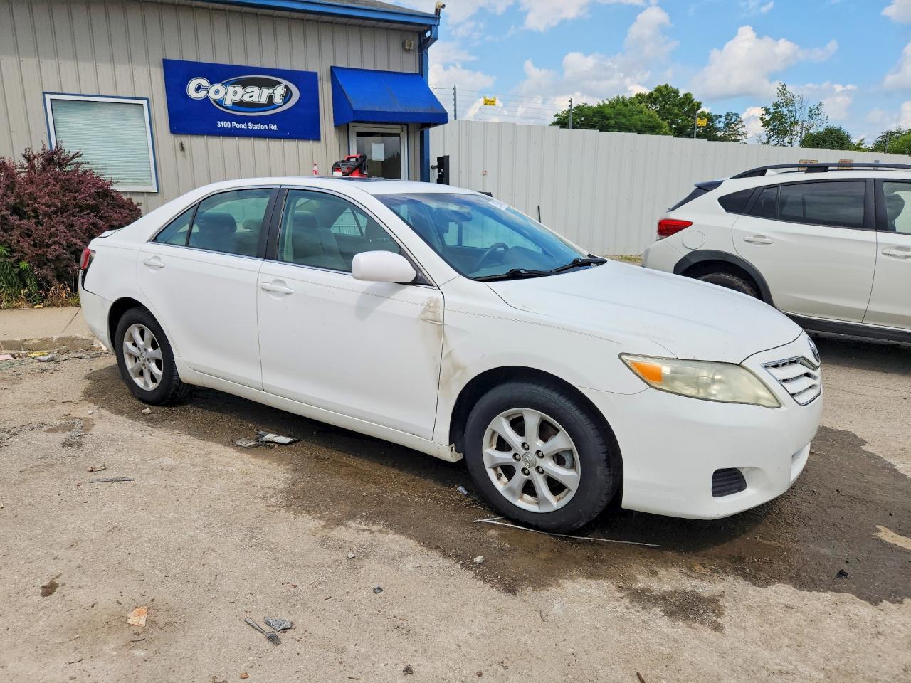 2010 Toyota Camry Le White vin: 4T4BF3EK1AR020255