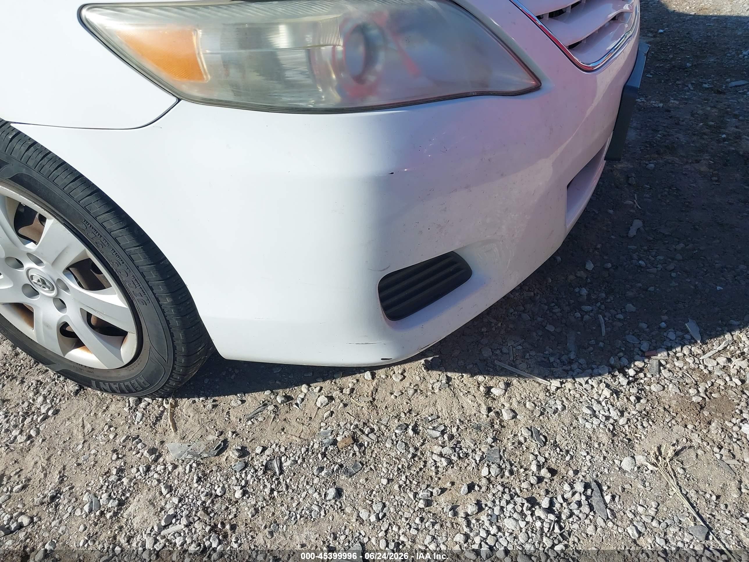 2010 Toyota Camry Le White vin: 4T4BF3EK1AR022412