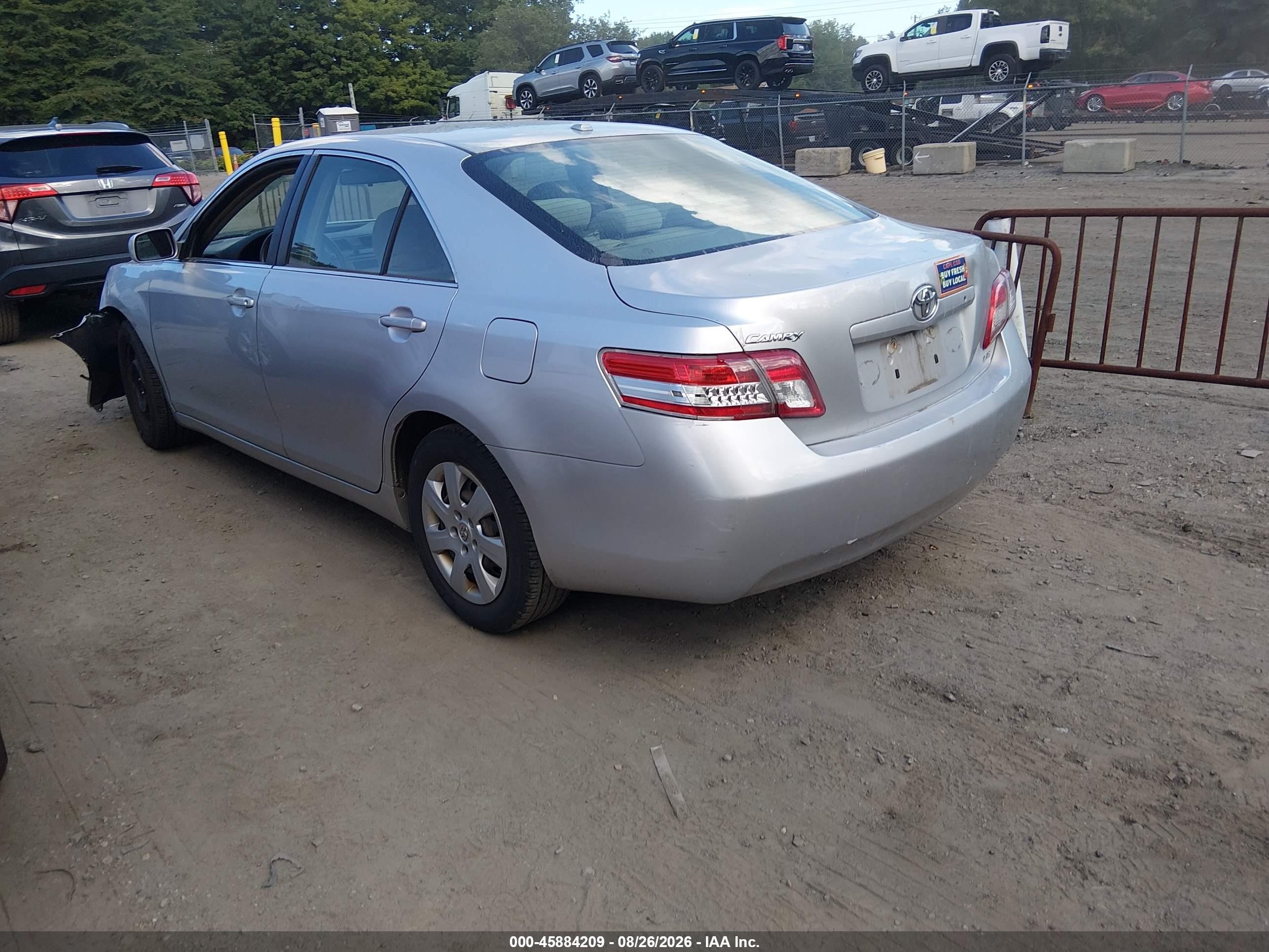 2010 Toyota Camry Le Серебряный vin: 4T4BF3EK1AR023463