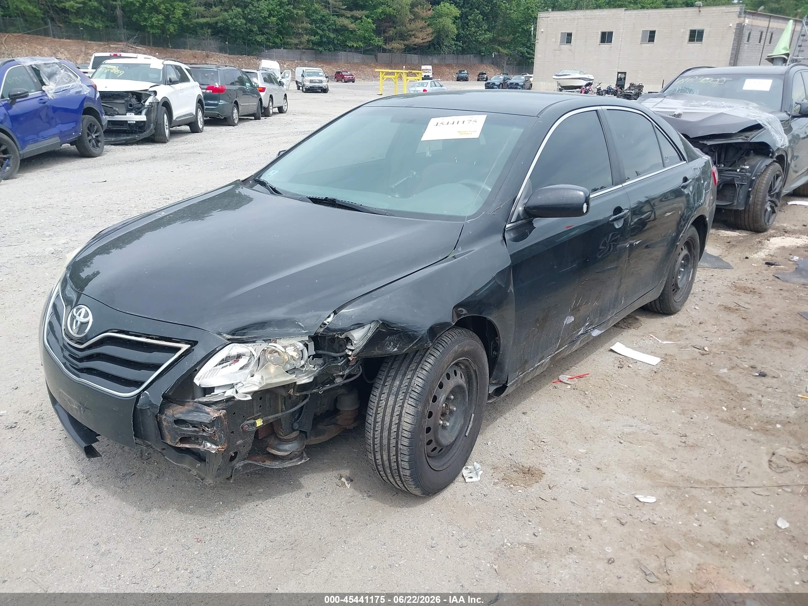 2010 Toyota Camry Le Черный vin: 4T4BF3EK1AR040022