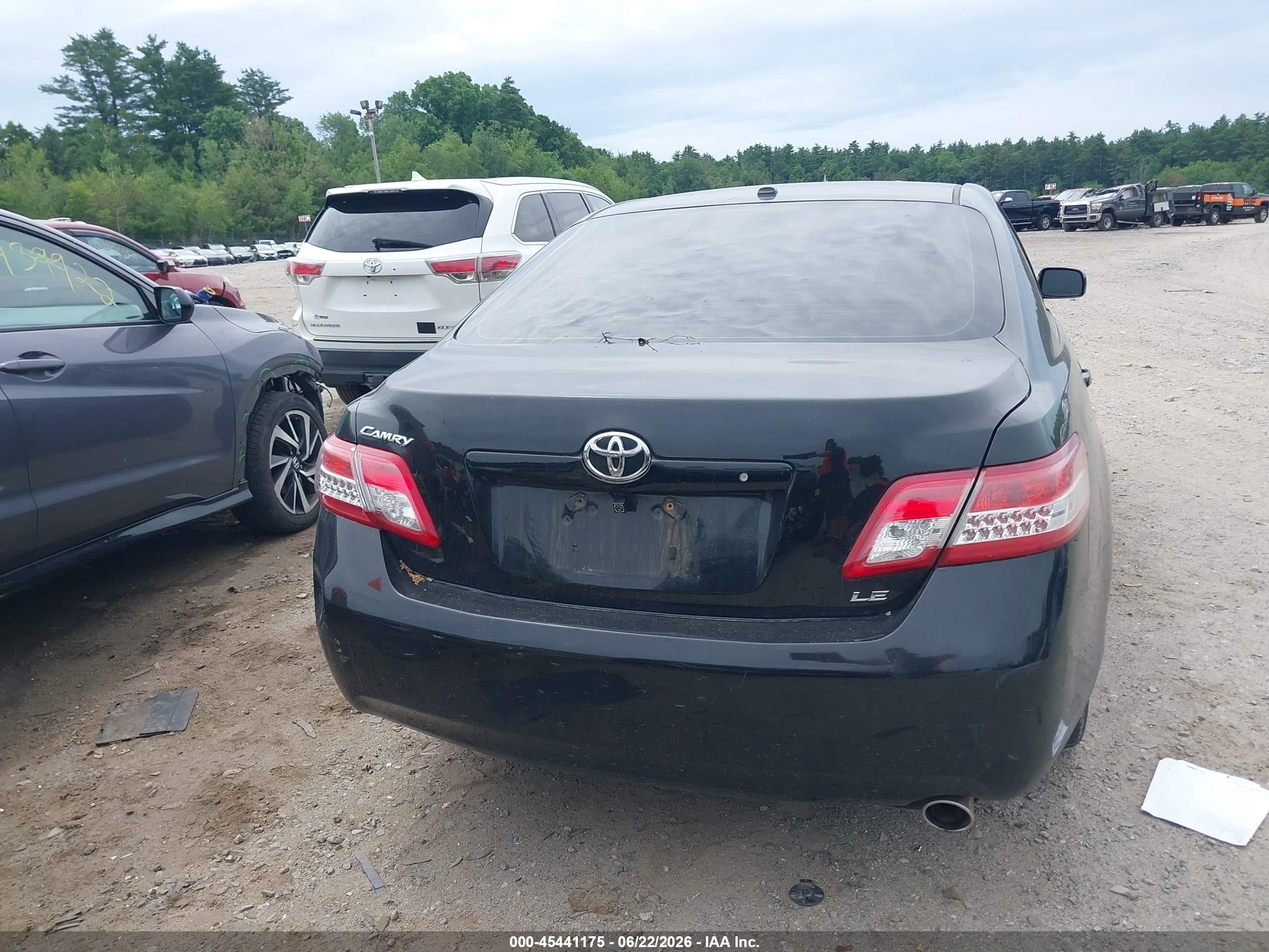 2010 Toyota Camry Le Черный vin: 4T4BF3EK1AR040022