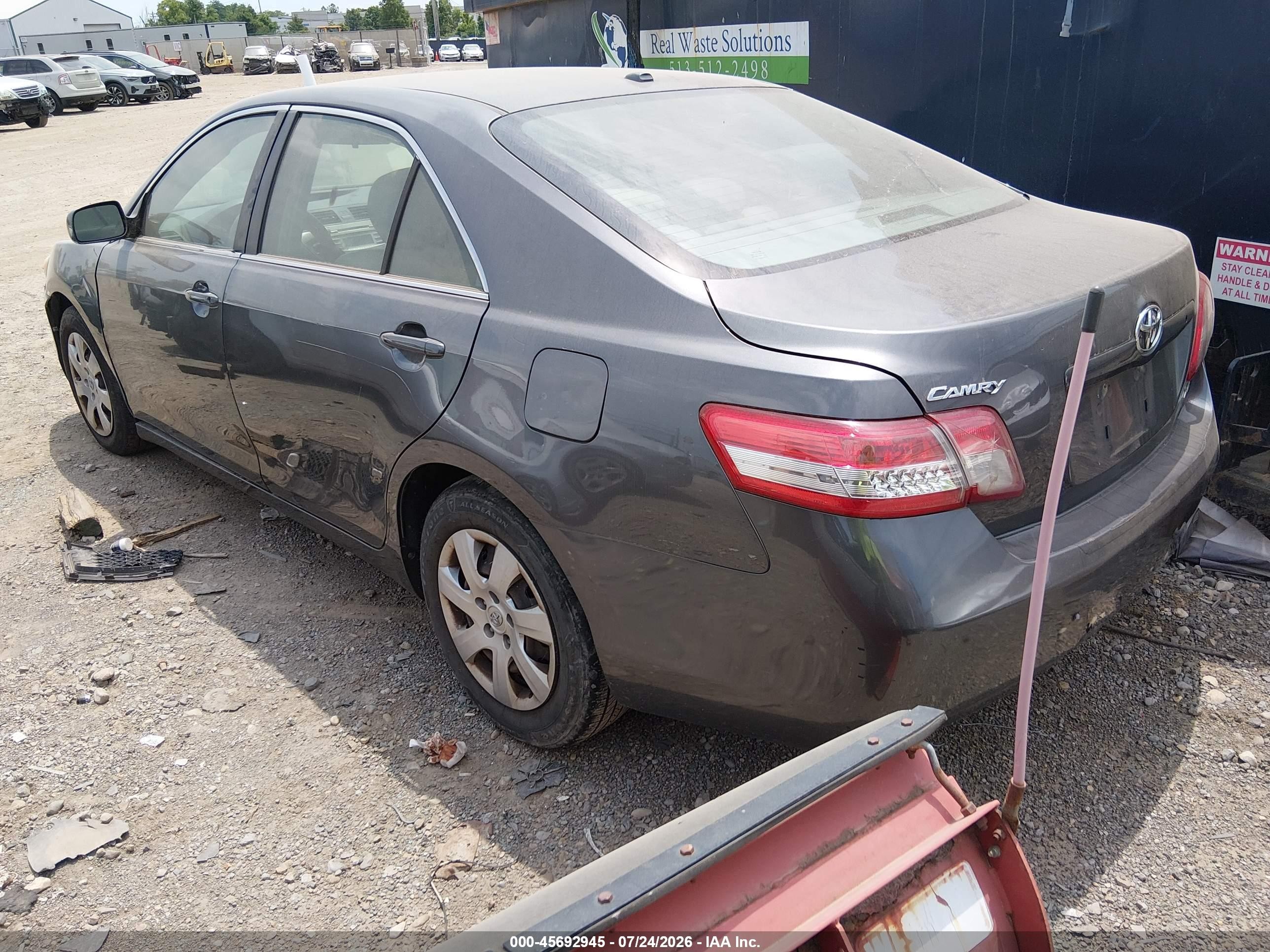 2010 Toyota Camry Le Gray vin: 4T4BF3EK1AR047763