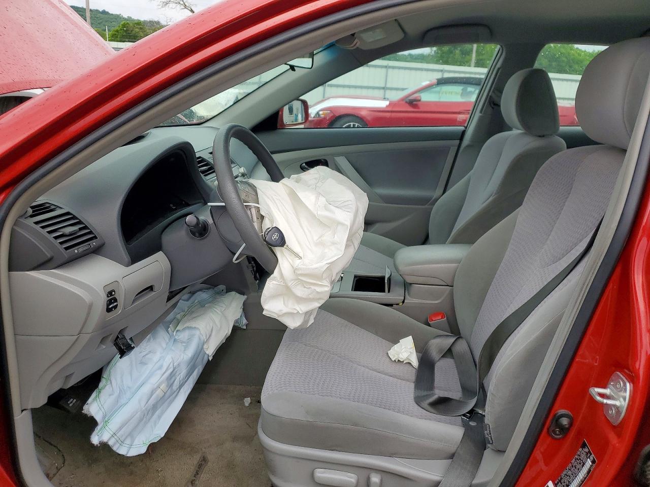 2010 Toyota Camry Le Maroon vin: 4T4BF3EK1AR049402
