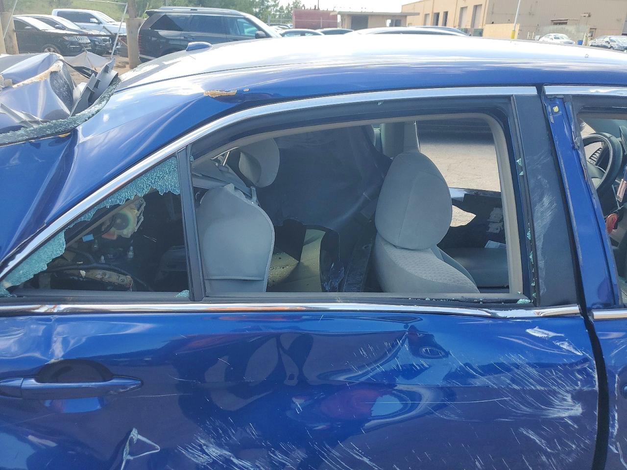 2010 Toyota Camry Le Blue vin: 4T4BF3EK1AR059217