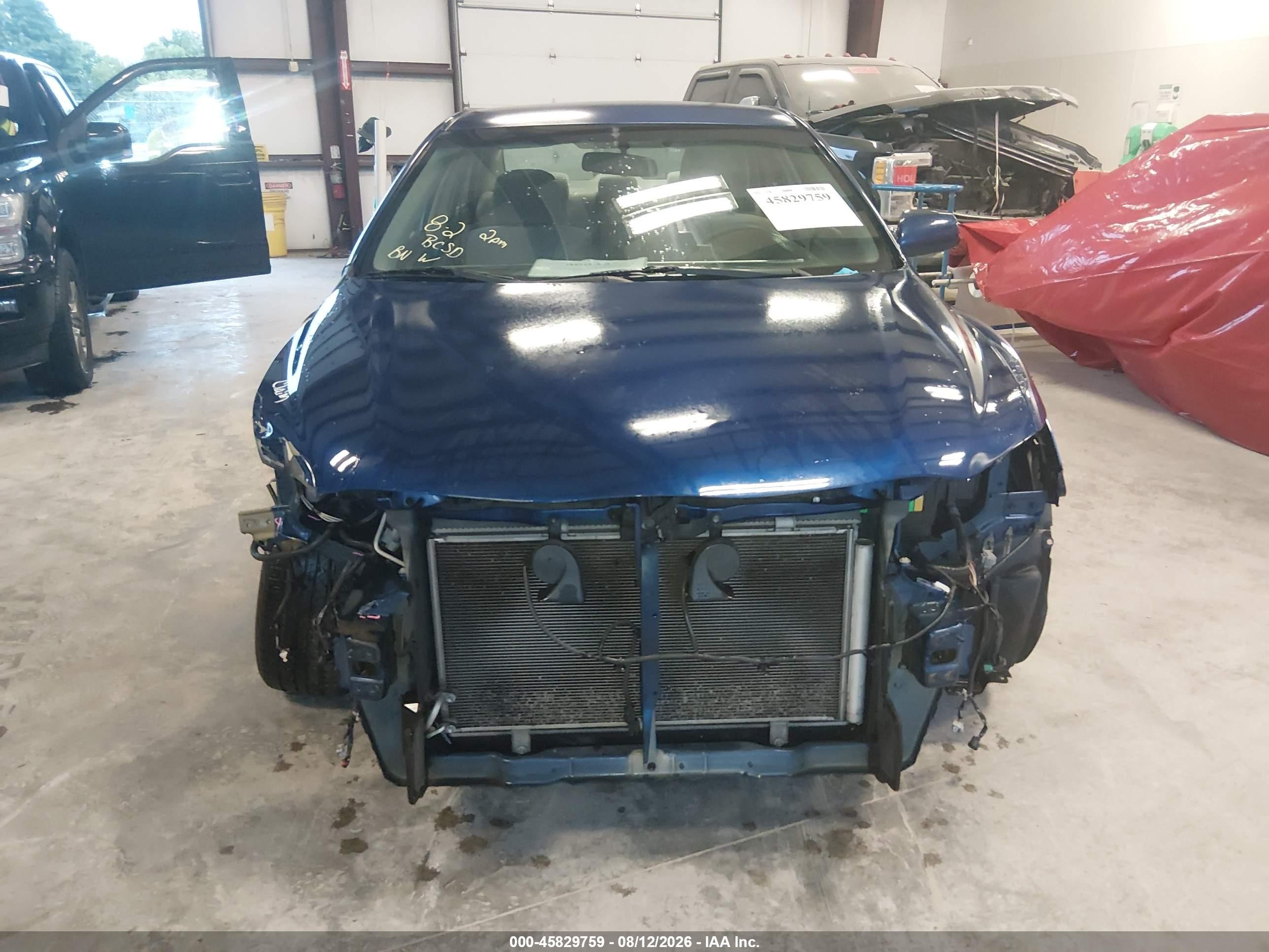 2010 Toyota Camry Le Синий vin: 4T4BF3EK1AR061839