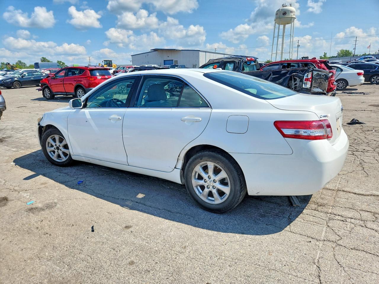 2010 Toyota Camry Le White vin: 4T4BF3EK1AR081301