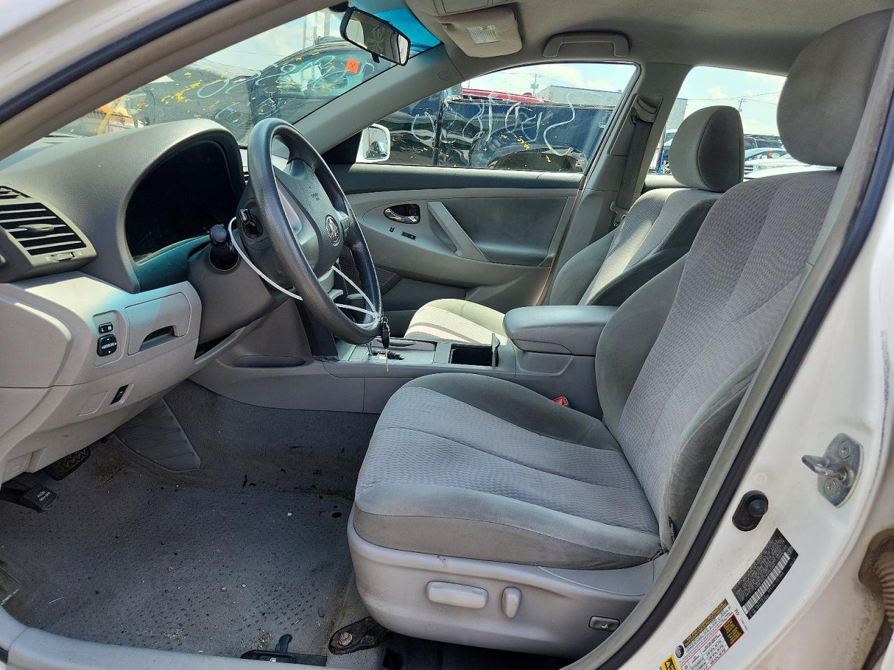 2010 Toyota Camry Le White vin: 4T4BF3EK1AR081301