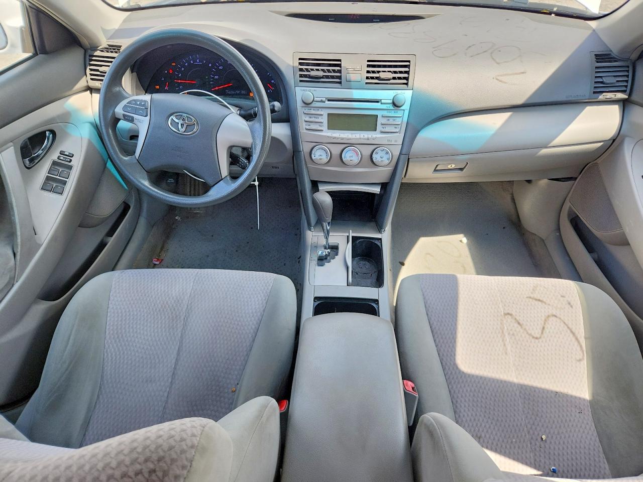 2010 Toyota Camry Le White vin: 4T4BF3EK1AR081301