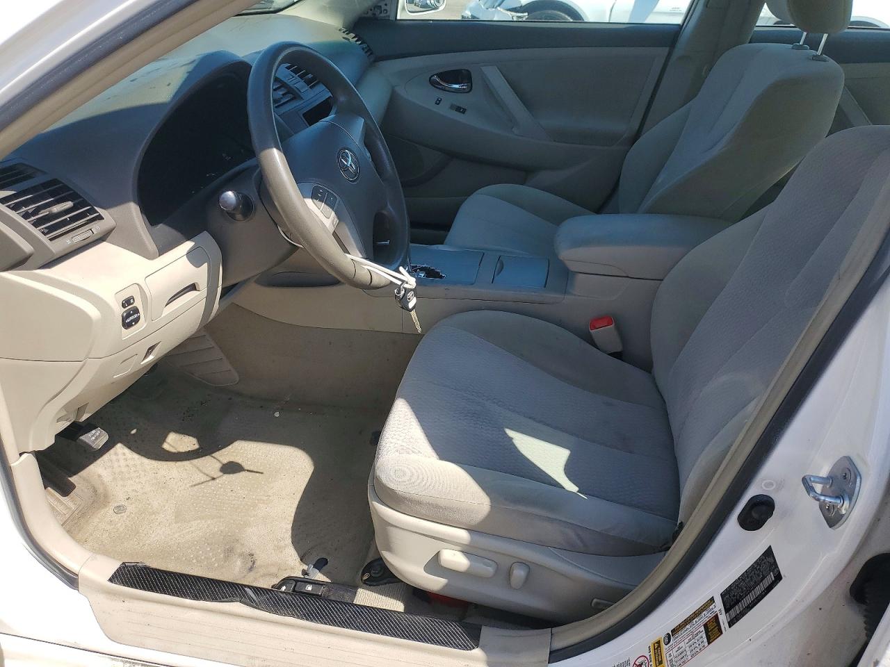 2011 Toyota Camry Le Белый vin: 4T4BF3EK1BR102522