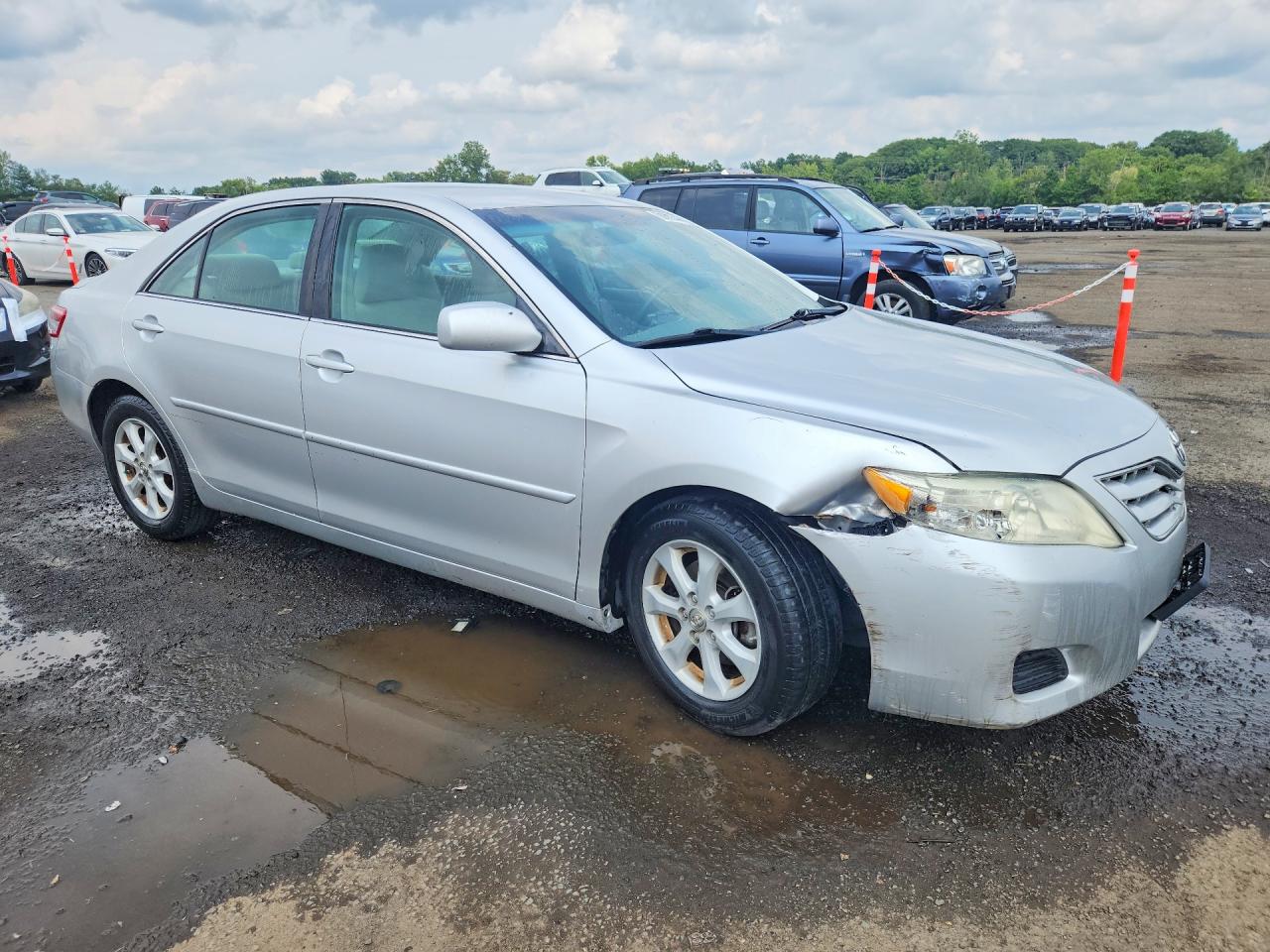 2011 Toyota Camry Le Silver vin: 4T4BF3EK1BR106473