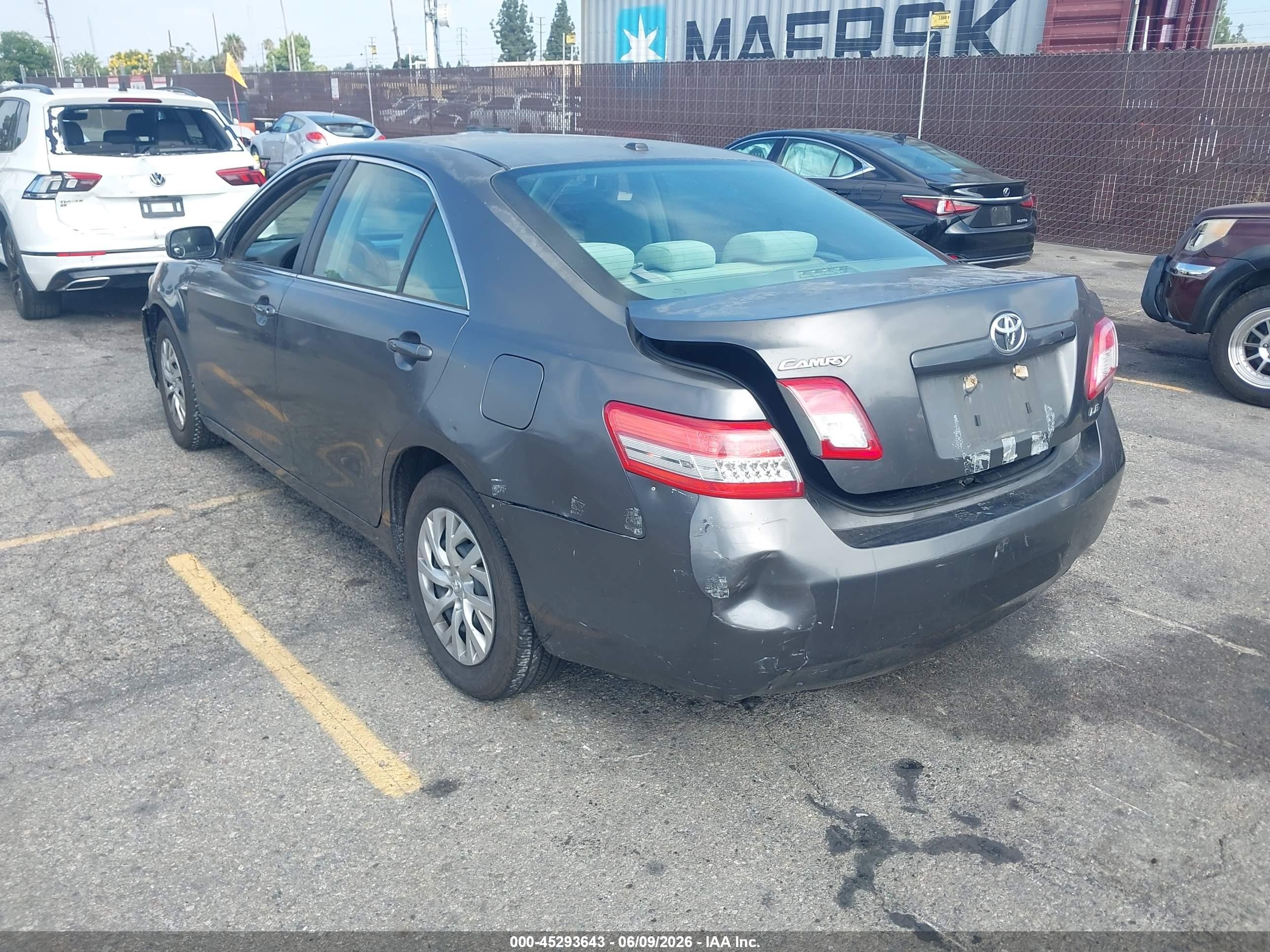 2011 Toyota Camry Le Gray vin: 4T4BF3EK1BR108773