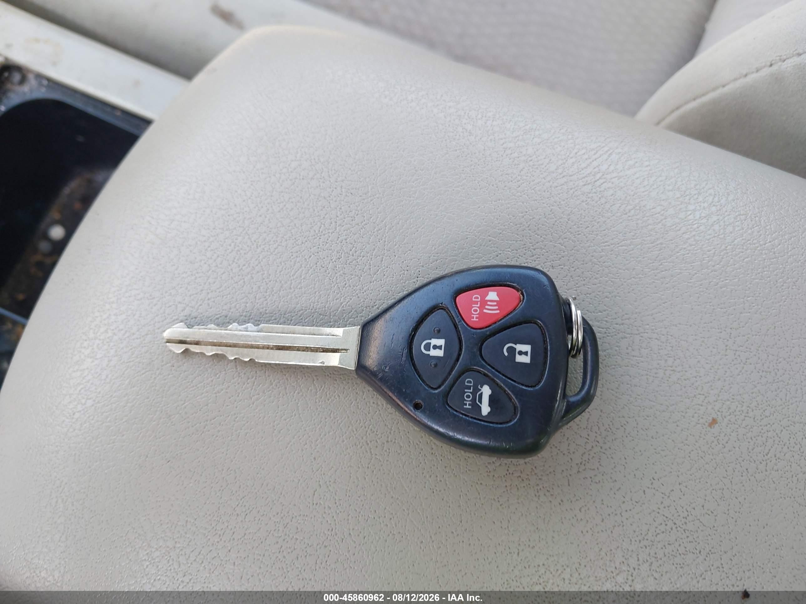 2011 Toyota Camry Le Tan vin: 4T4BF3EK1BR121507