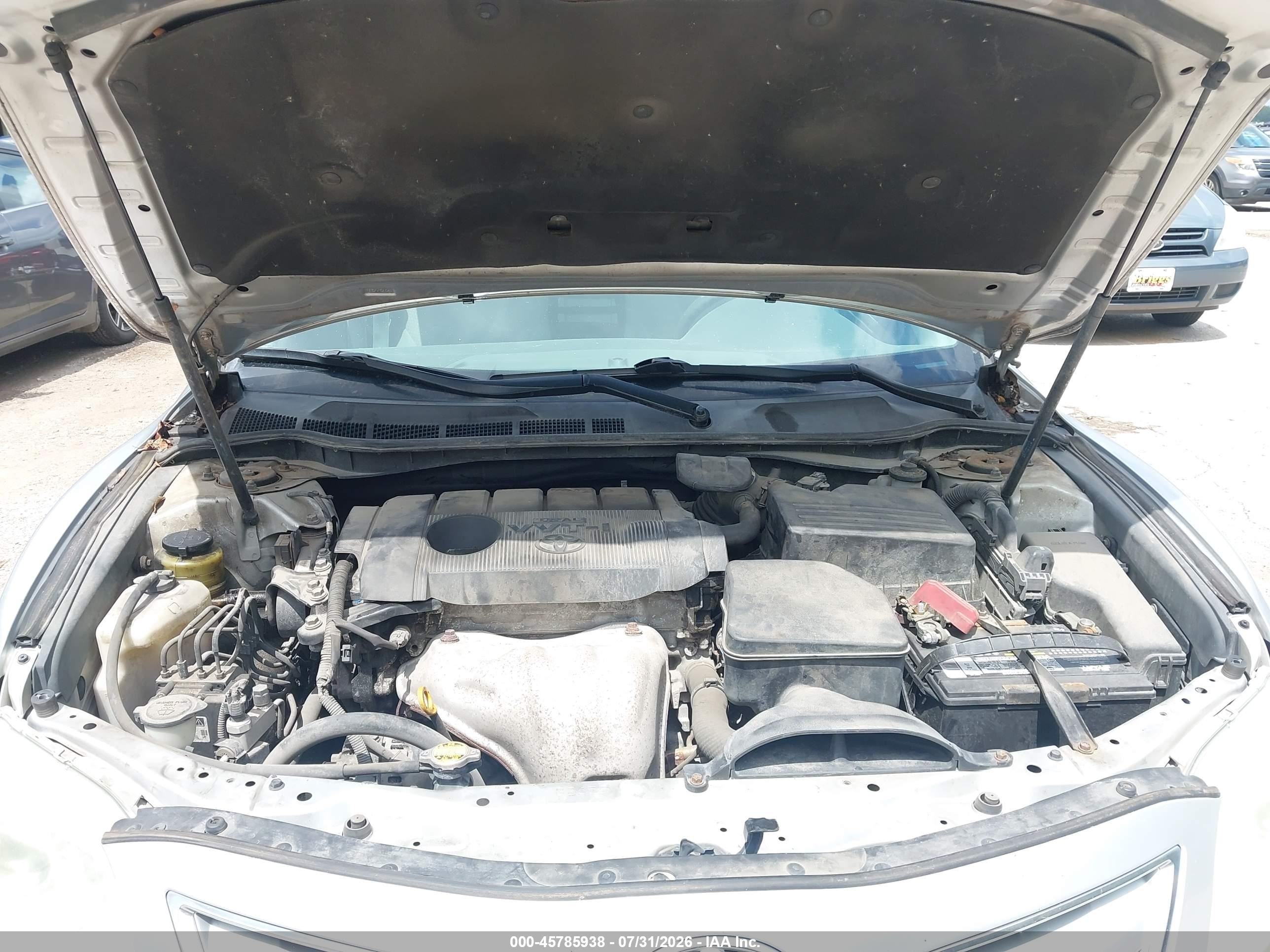 2011 Toyota Camry Le Silver vin: 4T4BF3EK1BR144608