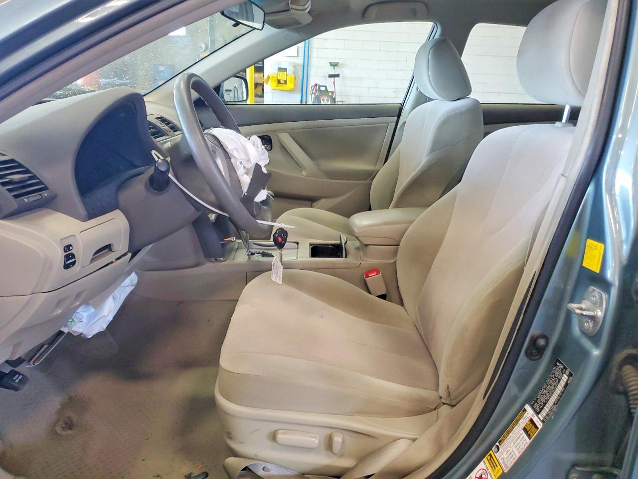 2011 Toyota Camry Le Teal vin: 4T4BF3EK1BR150313