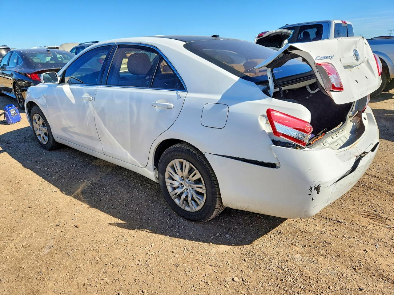 2011 Toyota Camry White vin: 4T4BF3EK1BR201177