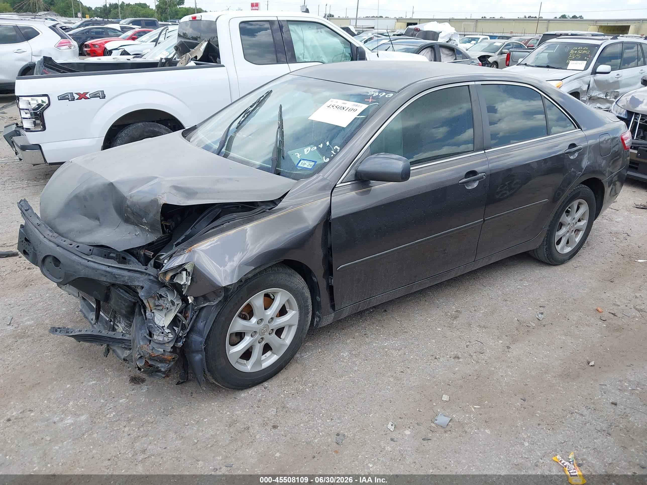 2011 Toyota Camry Le Gray vin: 4T4BF3EK1BR208890