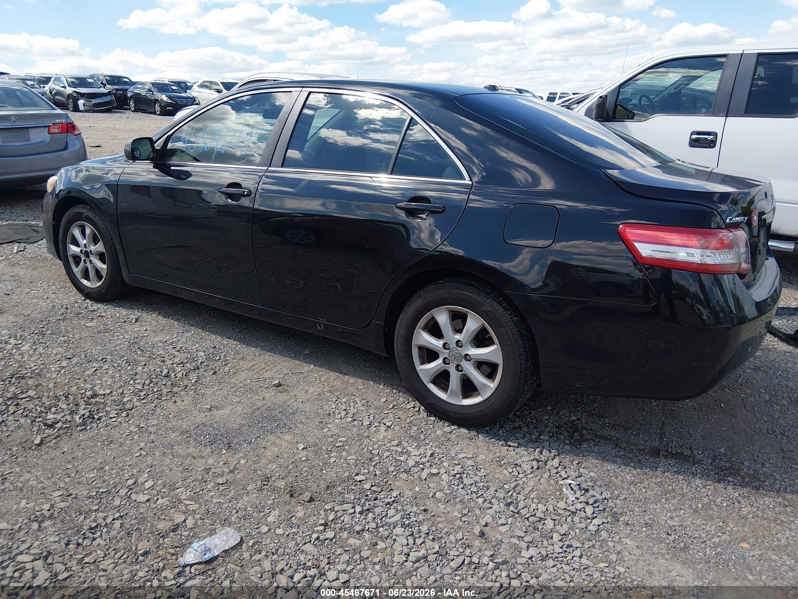 2011 Toyota Camry Le Черный vin: 4T4BF3EK1BR219064