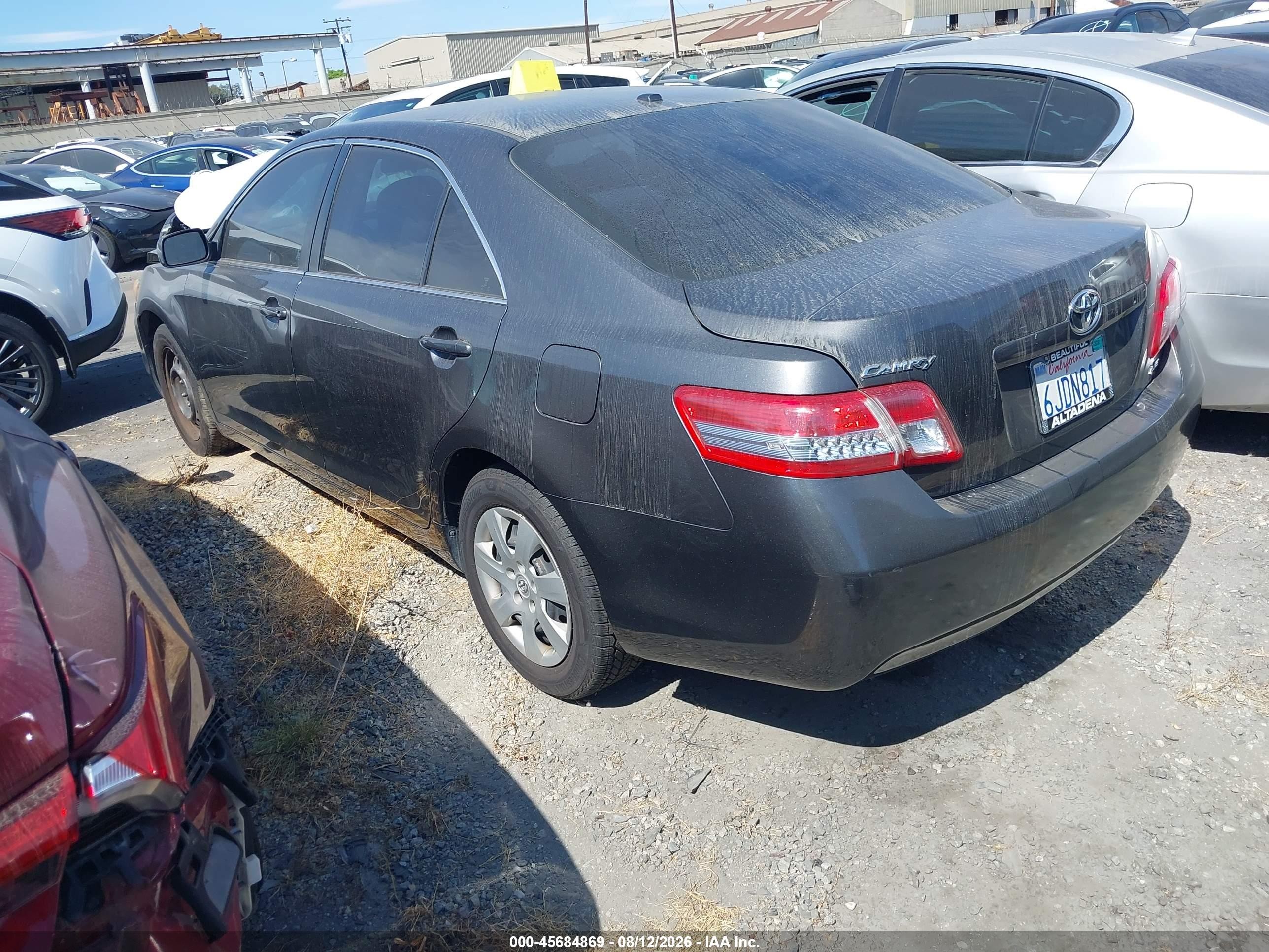 2010 Toyota Camry Le Gray vin: 4T4BF3EK2AR001052