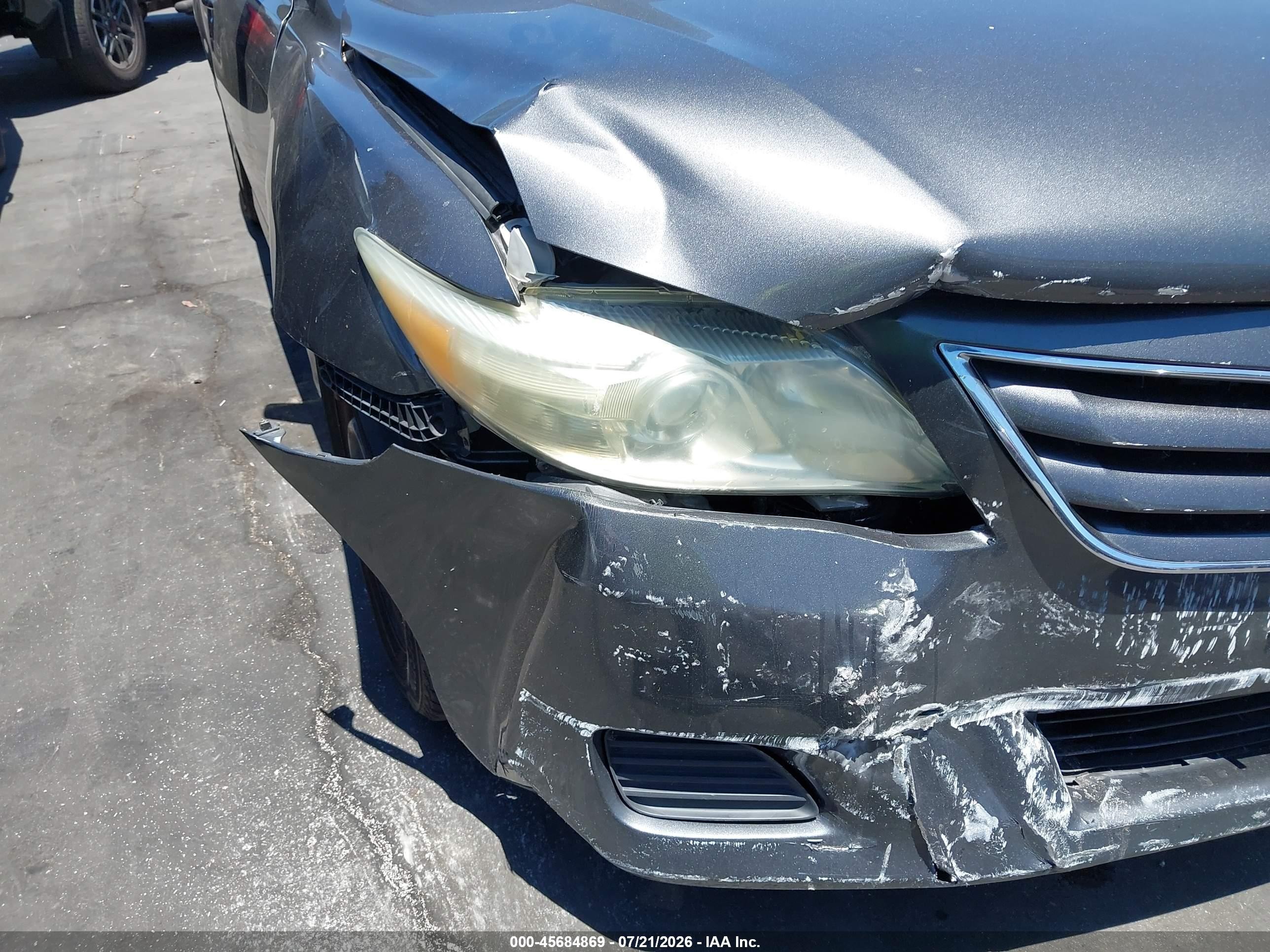 2010 Toyota Camry Le Gray vin: 4T4BF3EK2AR001052