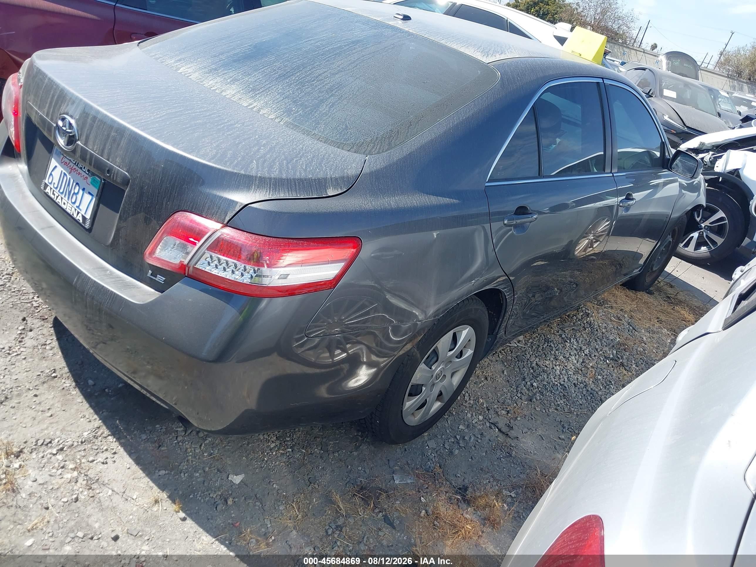 2010 Toyota Camry Le Gray vin: 4T4BF3EK2AR001052