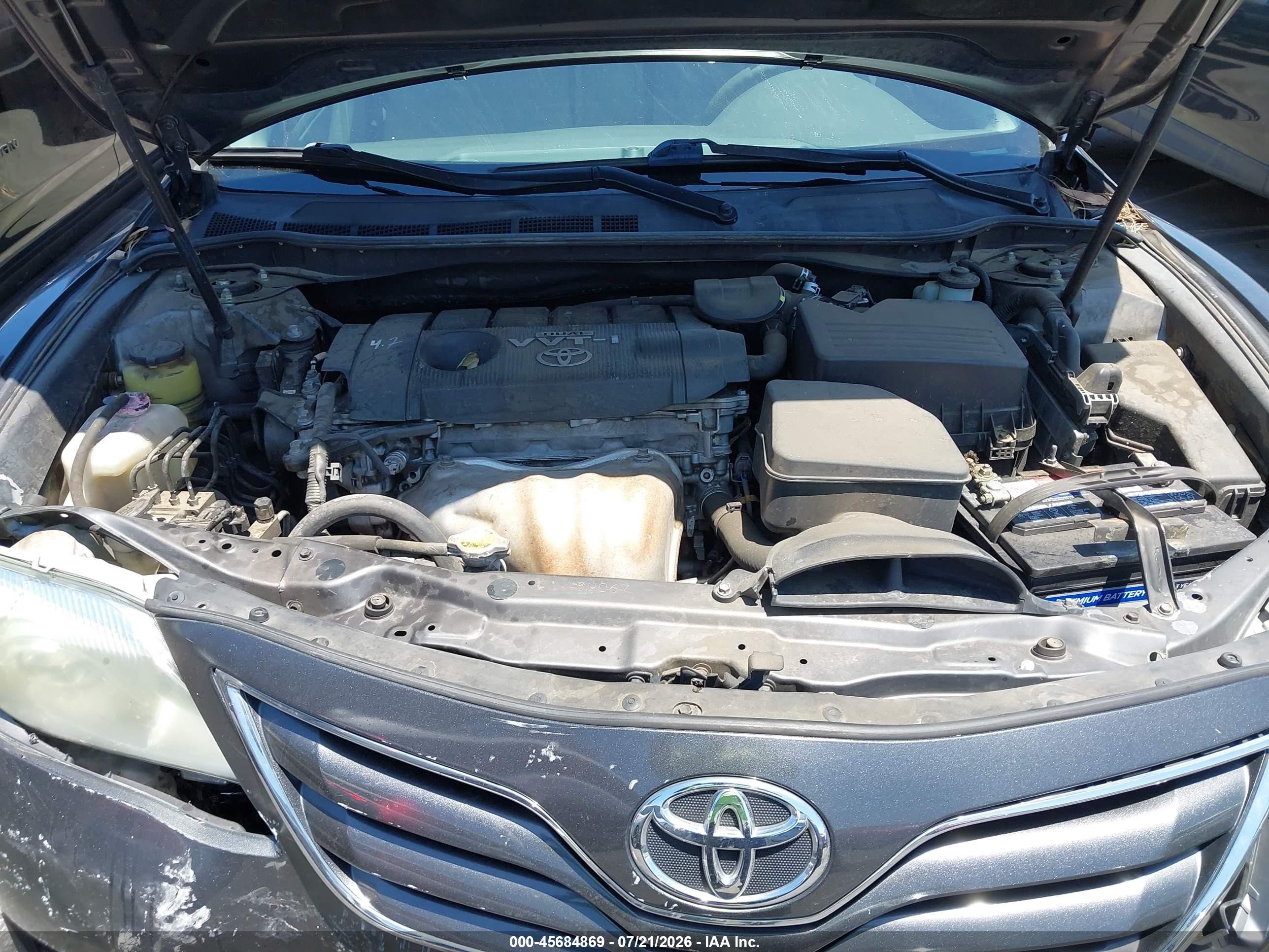 2010 Toyota Camry Le Gray vin: 4T4BF3EK2AR001052