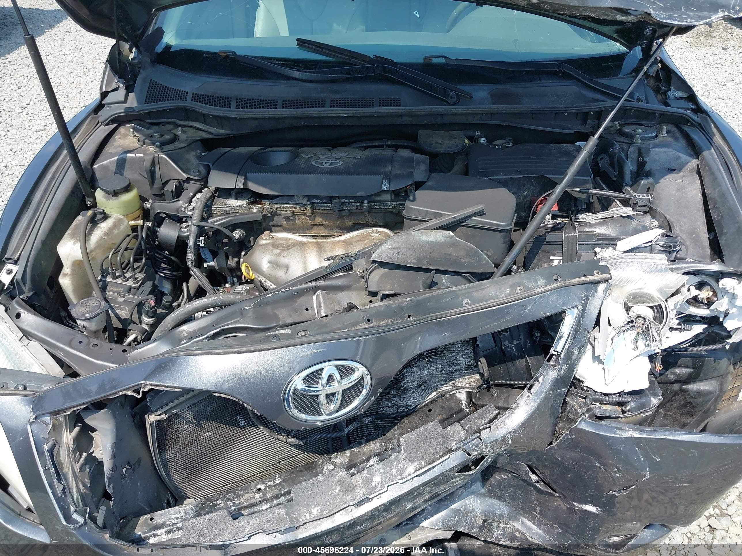 2010 Toyota Camry Xle Gray vin: 4T4BF3EK2AR002878