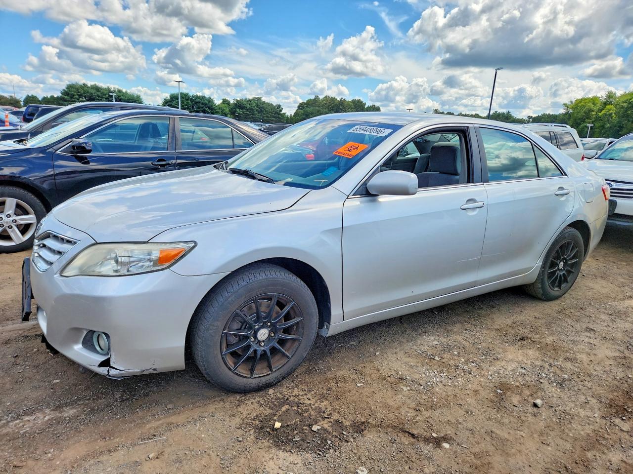 2010 Toyota Camry Le Silver vin: 4T4BF3EK2AR014237