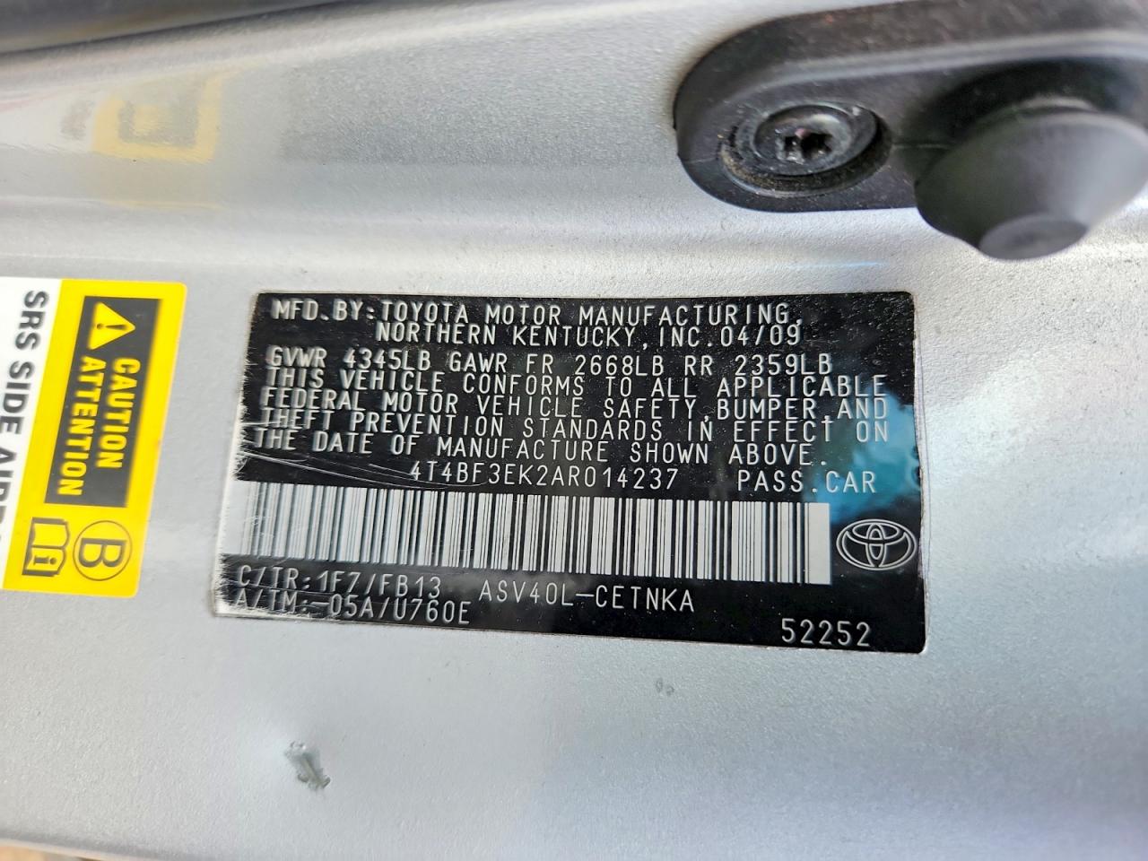 2010 Toyota Camry Le Silver vin: 4T4BF3EK2AR014237