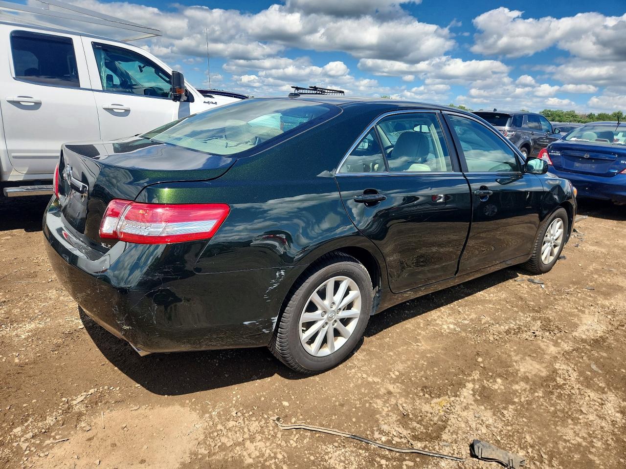 2010 Toyota Camry Xle Green vin: 4T4BF3EK2AR016604