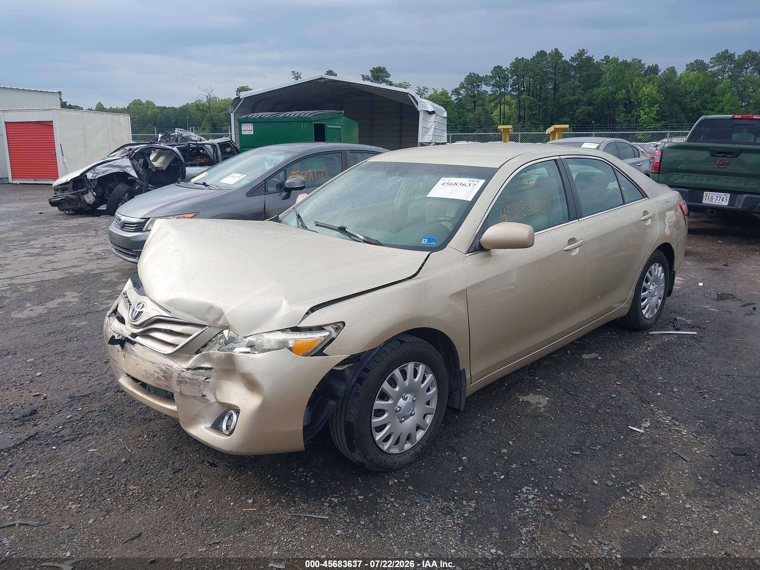 2010 Toyota Camry   Gold vin: 4T4BF3EK2AR016960