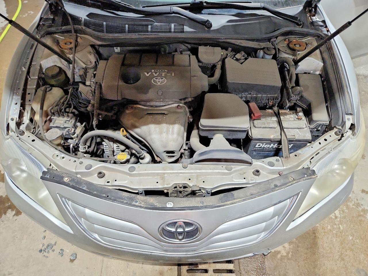 2010 Toyota Camry Le Silver vin: 4T4BF3EK2AR030583